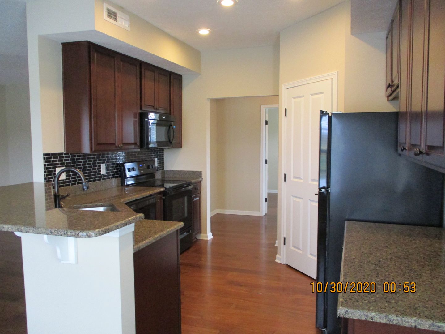 Lewis Center Apartment: 465 Redwood Lane