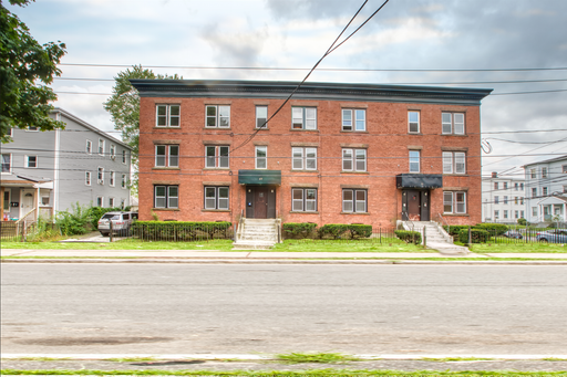 Generous size 2 bedroom for rent w/ Washer and Dryer – photo 1
