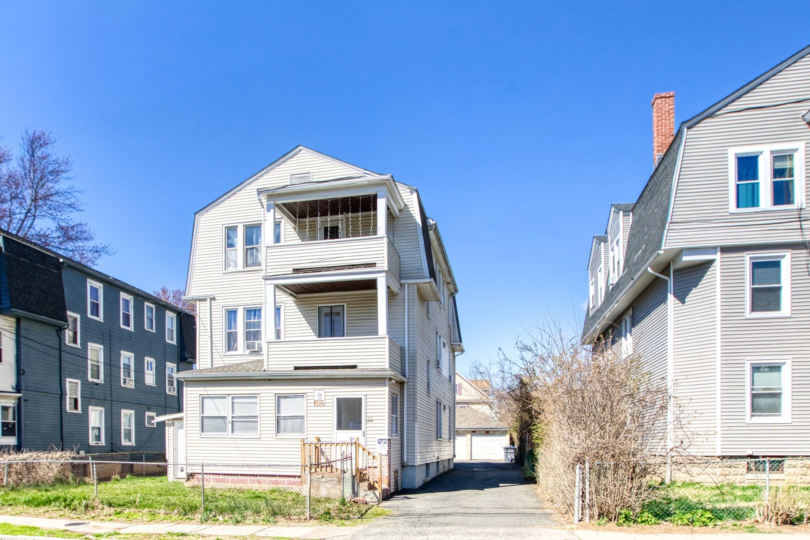 Hartford Apartment: 44 Glendale Ave