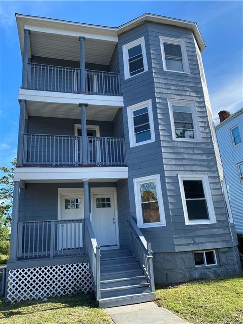 Hartford Apartment: 94 Westland Street