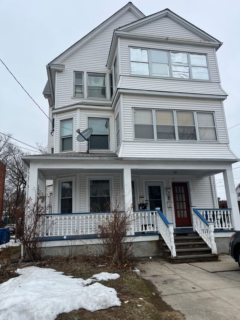 New Britain Apartment: 68-70 Trinity St