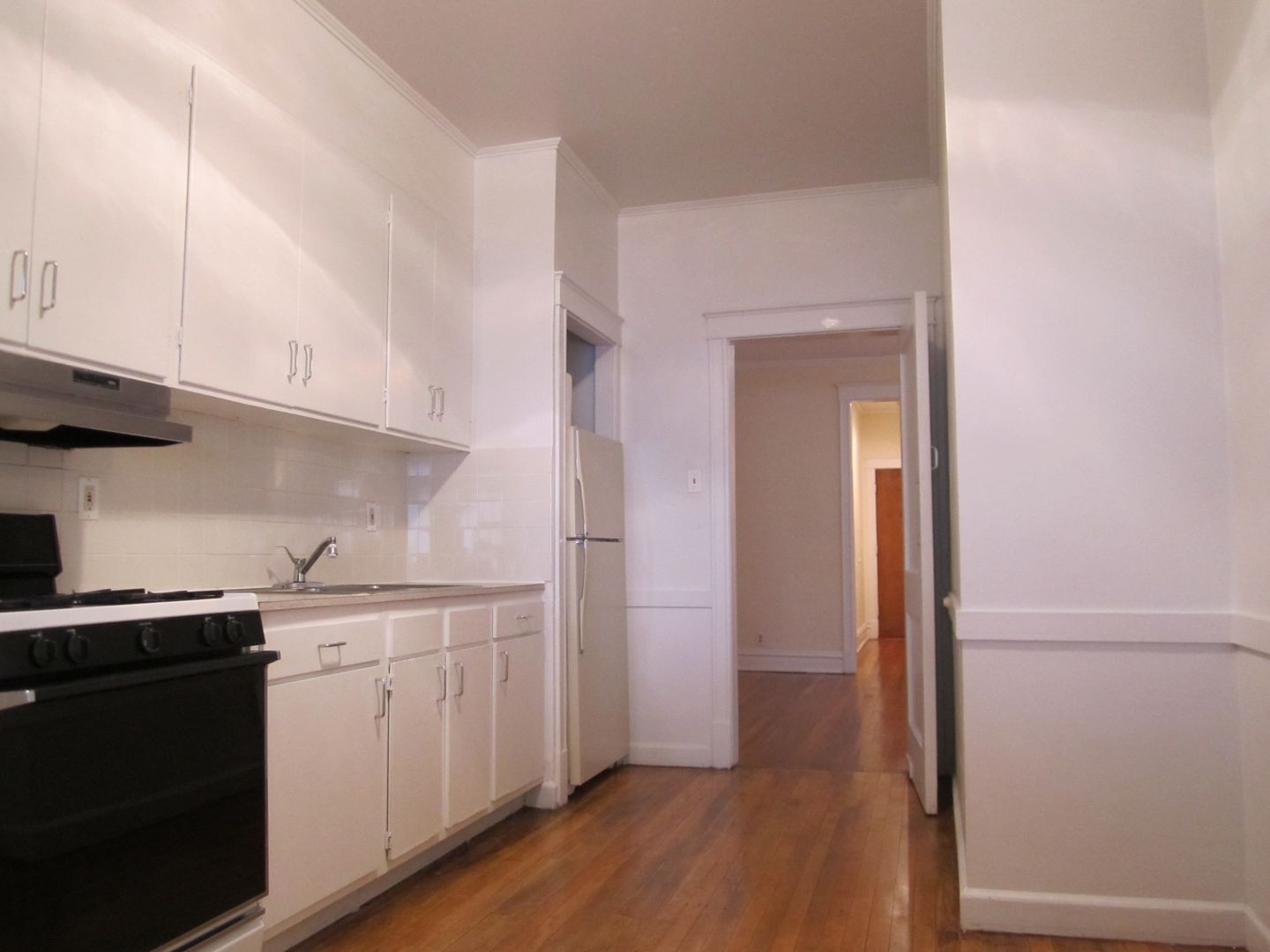 Chicago Apartment: 5440 N Winthrop Ave