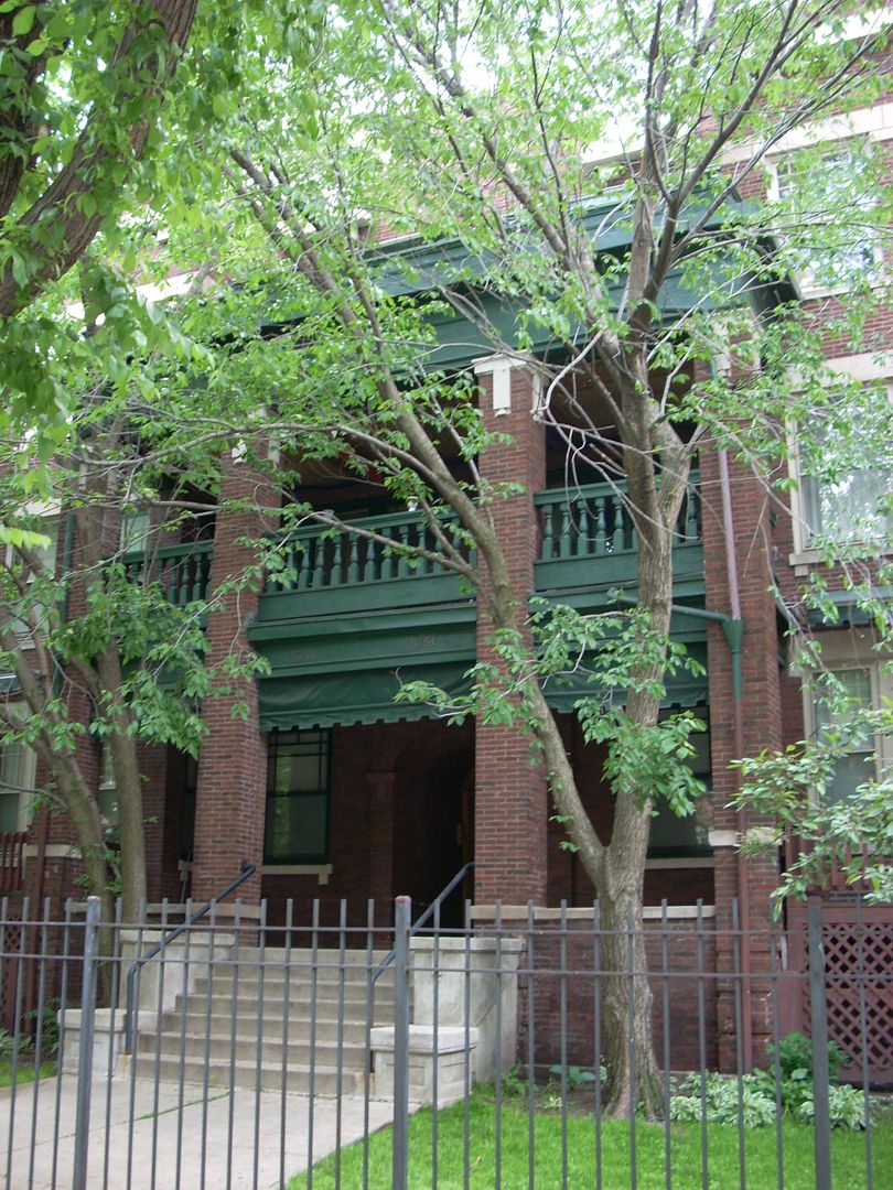 Chicago Apartment: 5751  N Winthrop Ave