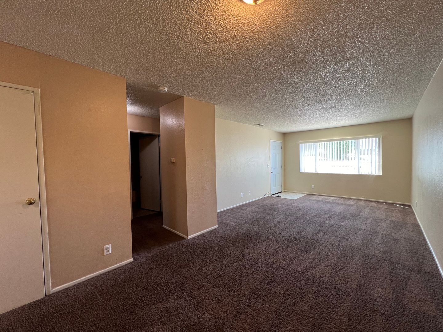 1161 BARSTOW ROAD B, BARSTOW, CA 92311