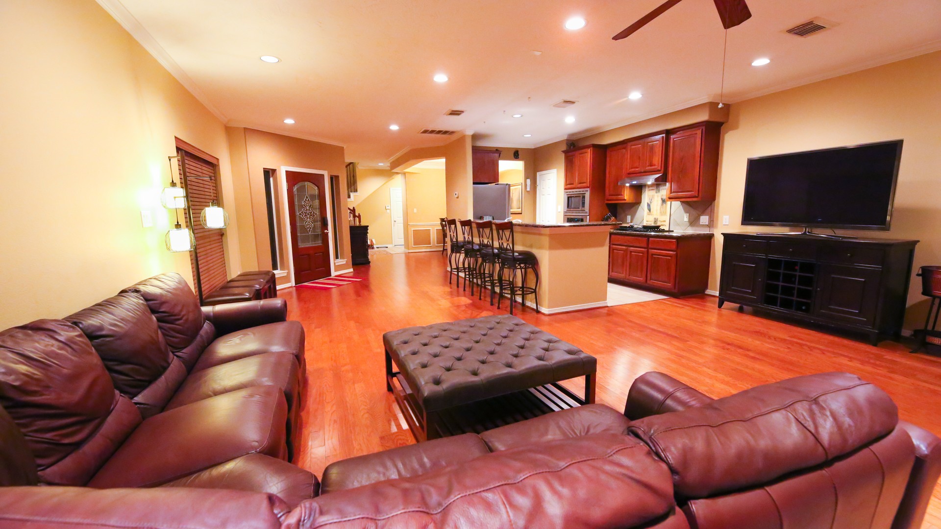 Houston House: 1375 Ella Place
