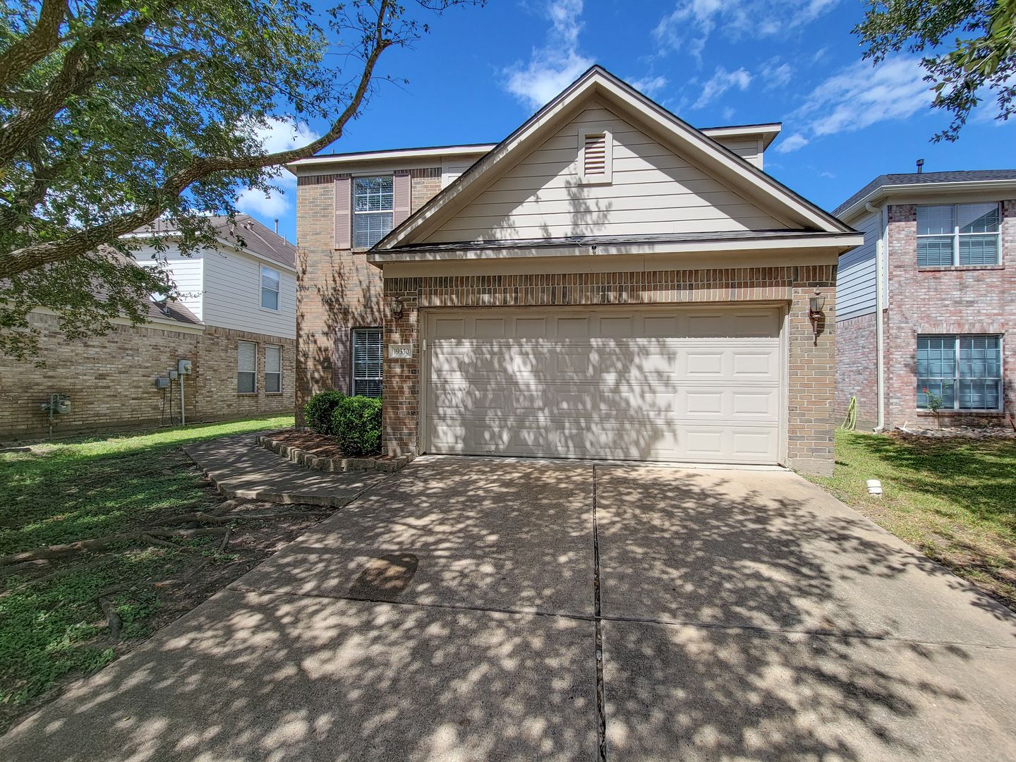 Houston House: 19330 Harvest Stream Way