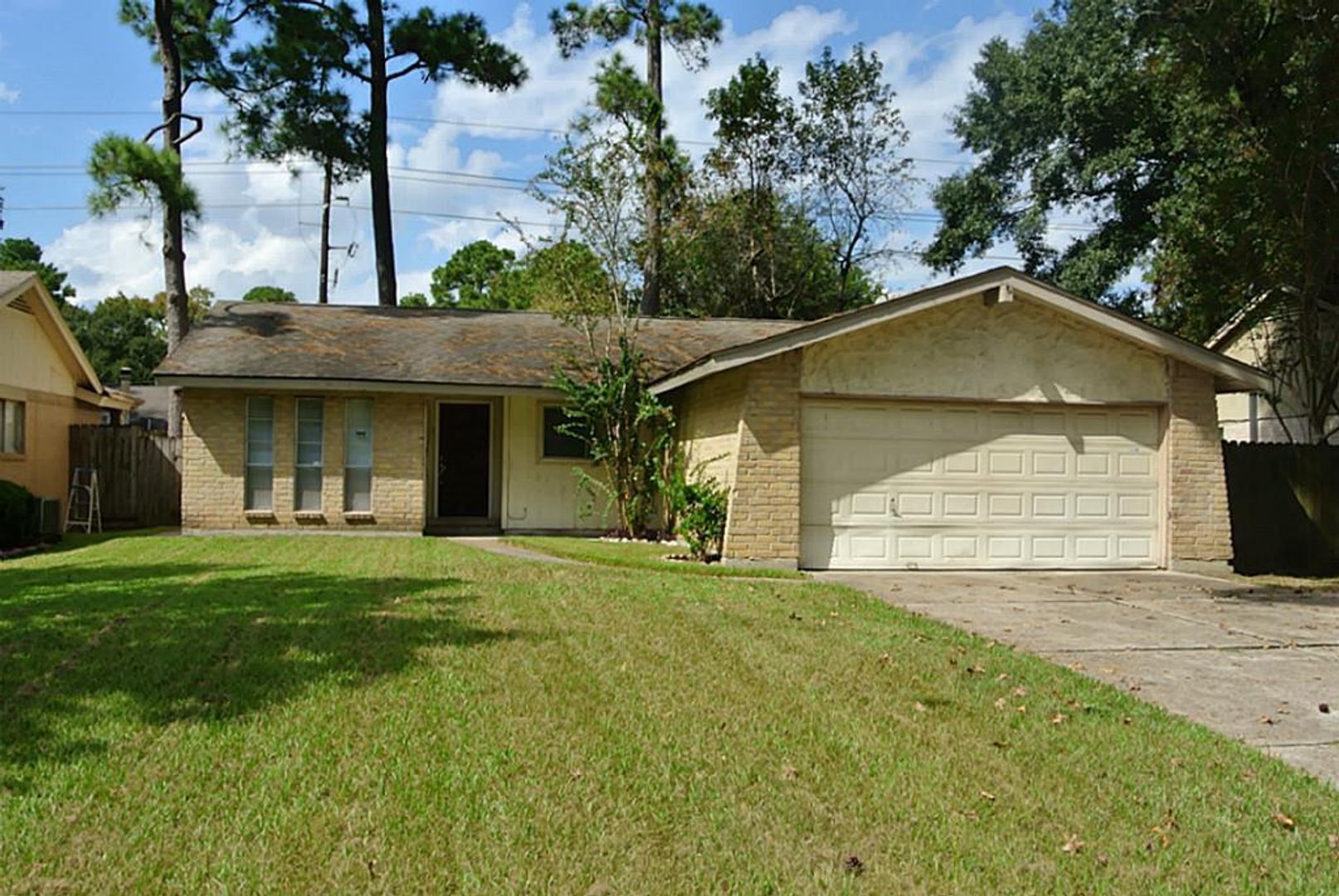 Spring House: 4615 Fitzwater Dr.