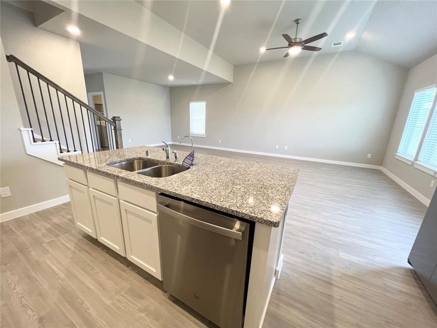 New Caney House: 22073 Juniper Crossing Dr