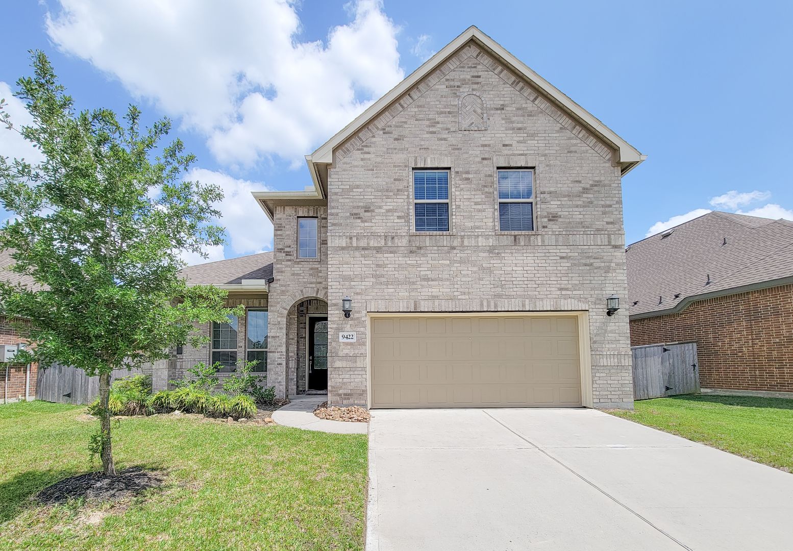 Porter House: 9422 Vista Falls Trce