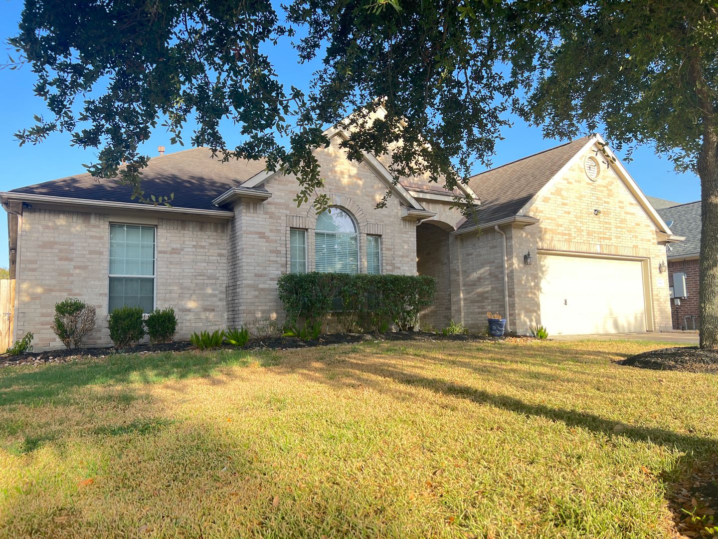 Manvel House: 3518 Ellies Ln