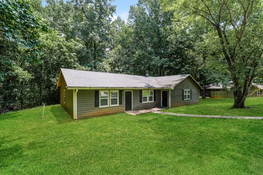 2 Bedroom with Washer/Dryer Hookups - Central Location just outside of Downtown Athens – photo 1