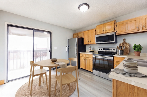 Coming soon ~ Apply today and move in this September! – photo 1
