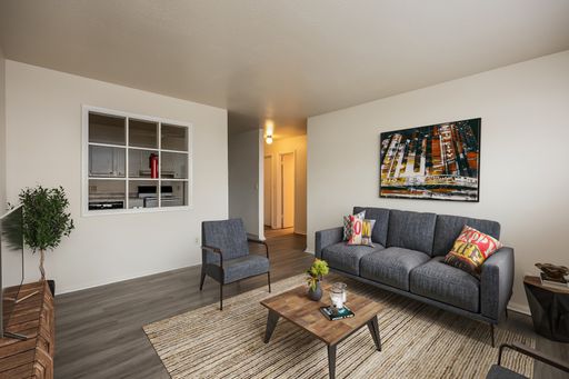 Showing Open with $1,000 Gift Card! – photo 1