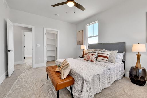 ***SIX WEEKS FREE!*** Luxury New-Build Townhome with Double Car Garage w/EV Charging Overlooking Columbia Park! – photo 1