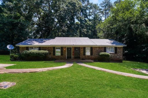 2 Bedroom with Washer/Dryer Hookups - Central Location just outside of Downtown Athens – photo 1
