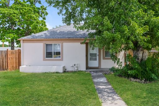 Coming Soon! Charming Bungalow for Rent in Prime Denver Location! 3450 N Birch St – photo 1