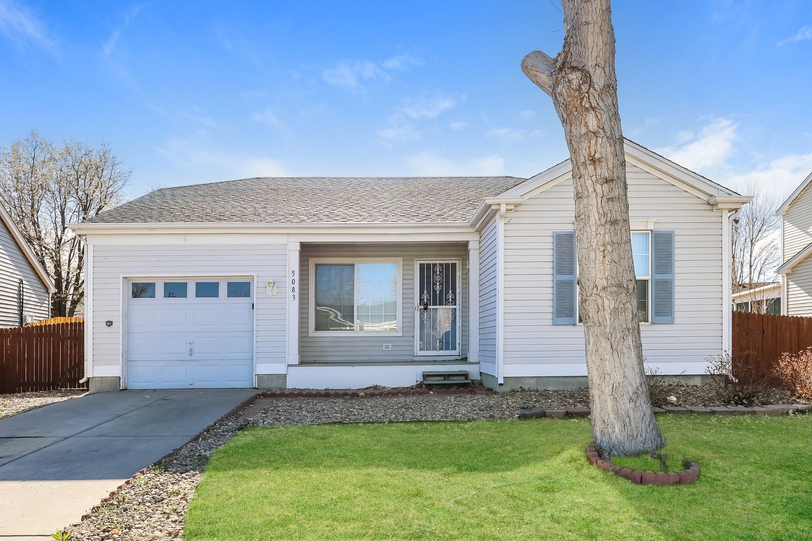 Denver House: 5083 Helena Court