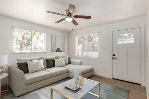 $650 Move-In Special! Beautifully Remodeled 1 Bed, 1 Bath – photo 1