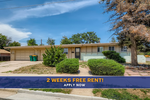 2 WEEKS FREE RENT & FREE 55" TV IF MOVED IN BY 9/15! Spacious 3bd/2ba Aurora Home with A/C and 3-Car Garage! – photo 1