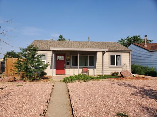 Coming Soon! Charming 3-Bedroom Home Near Lowry – Aurora, CO – photo 1
