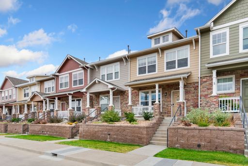 3-Bedroom / 3-Bathroom Townhome in Thornton, CO – photo 1