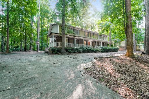 4 Bedroom, 3.5 Bathrooms- Tour Today and See the Space This Townhome Has! – photo 1