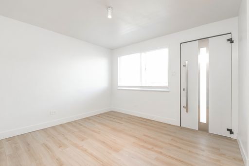 *** COMING SOON!*** Spacious 2-Bedroom 1-Bathroom Apartment Home in the Five Points Neighborhood – photo 1