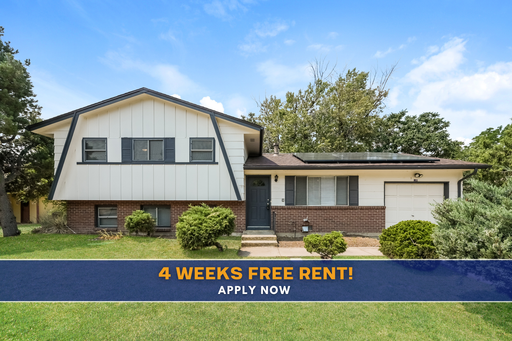 4 WEEKS FREE RENT & FREE 55" TV IF MOVED IN BY 9/15! Charming 4bd/2ba Aurora House in Great Location! – photo 1