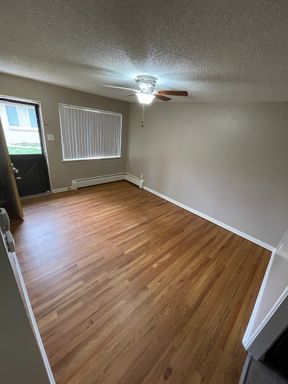 Beautiful 2 Bedroom 1 Bathroom On A Quiet Street In Wheat Ridge! Close To Edgewater And Sloan's Lake! – photo 1