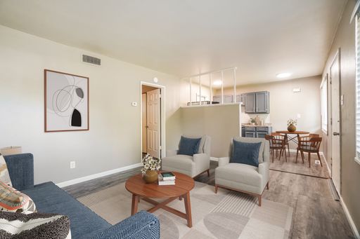 Mountain View Apartment Available this September! With Move in Special! – photo 1