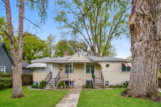 Remodeled 1bd/1bath | Large Backyard | Close to Shopping & Dining – photo 1