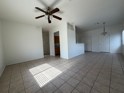 3 bedroom midtown for rent with yard! – photo 1