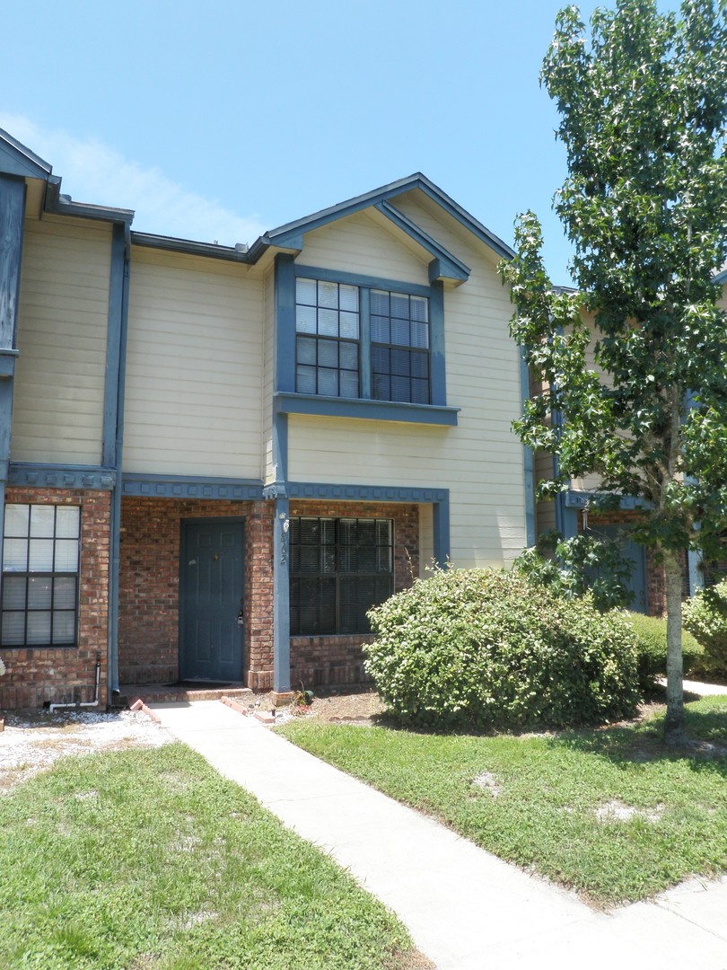 Casselberry Apartment: 862 Commonwealth