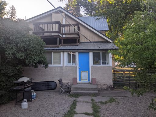 Listing photo thumbnail