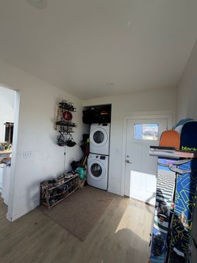 Listing photo thumbnail
