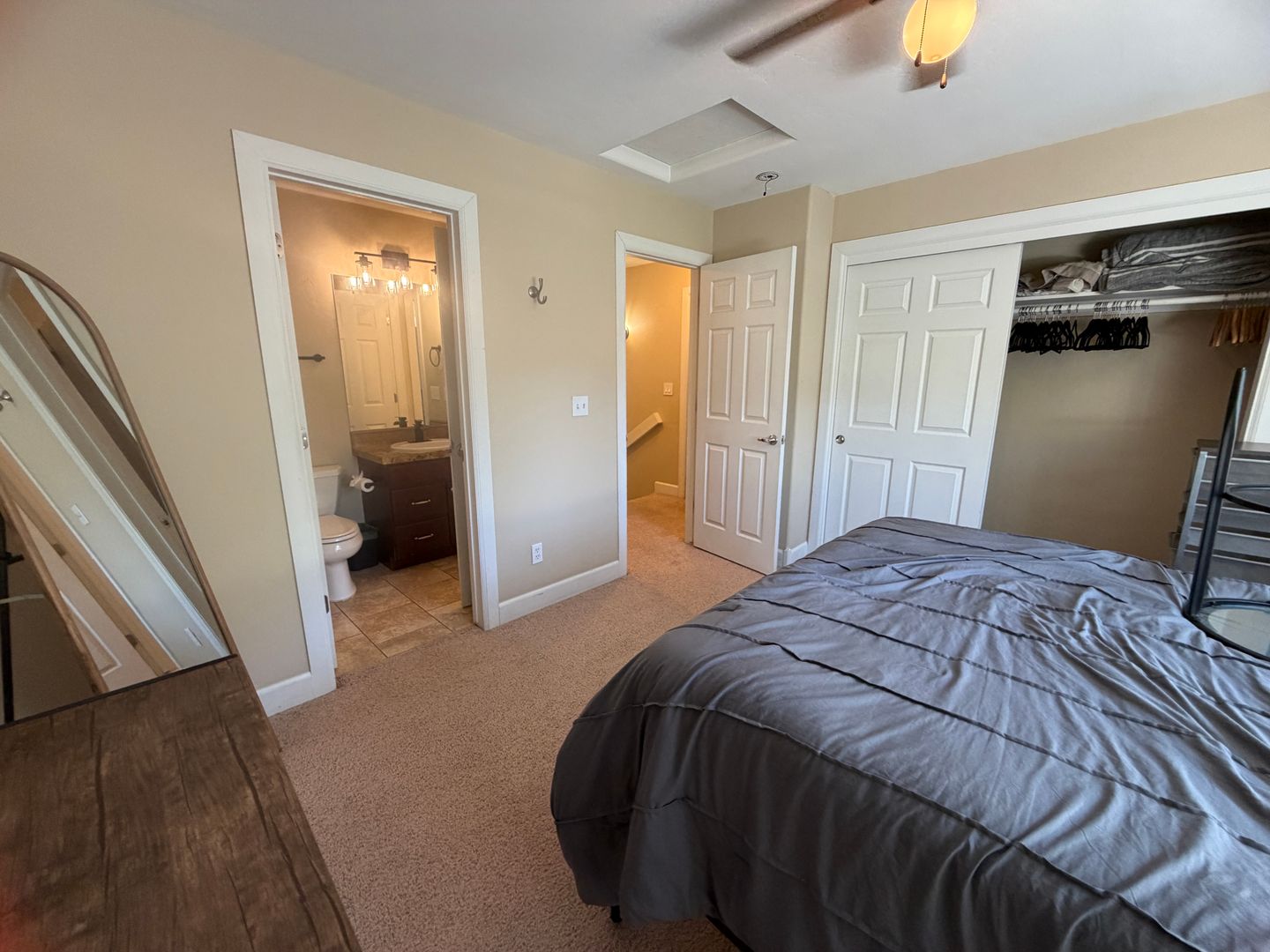 Listing photo