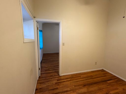 Listing photo thumbnail