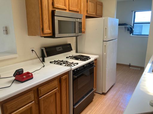 Listing photo thumbnail