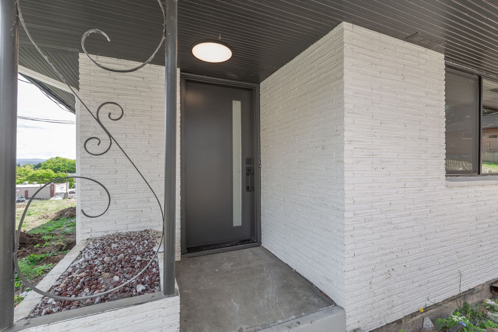 Camas Multiplex: 629 NE Dallas St