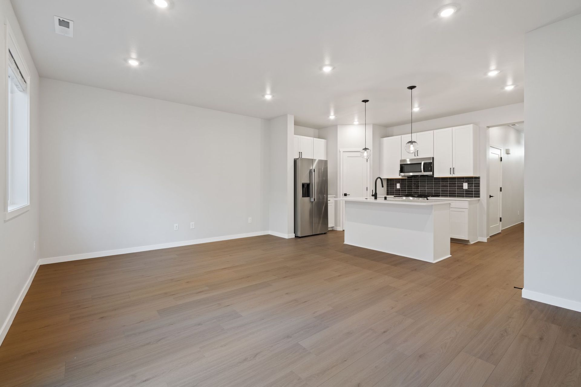 Parkstone Heights 5 of 12
