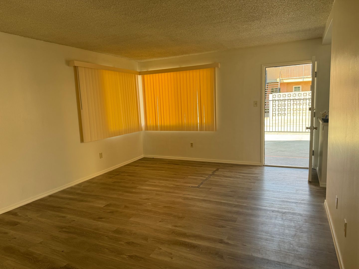 LA HARBRA Apartment: 700 N. MAPLE ST.