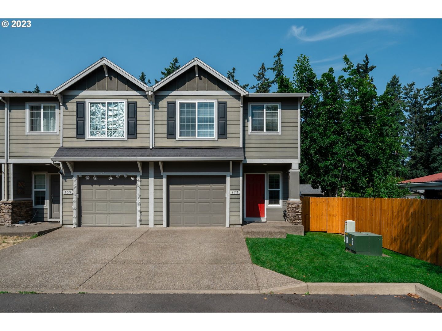 Canby House: 773 N Pine St