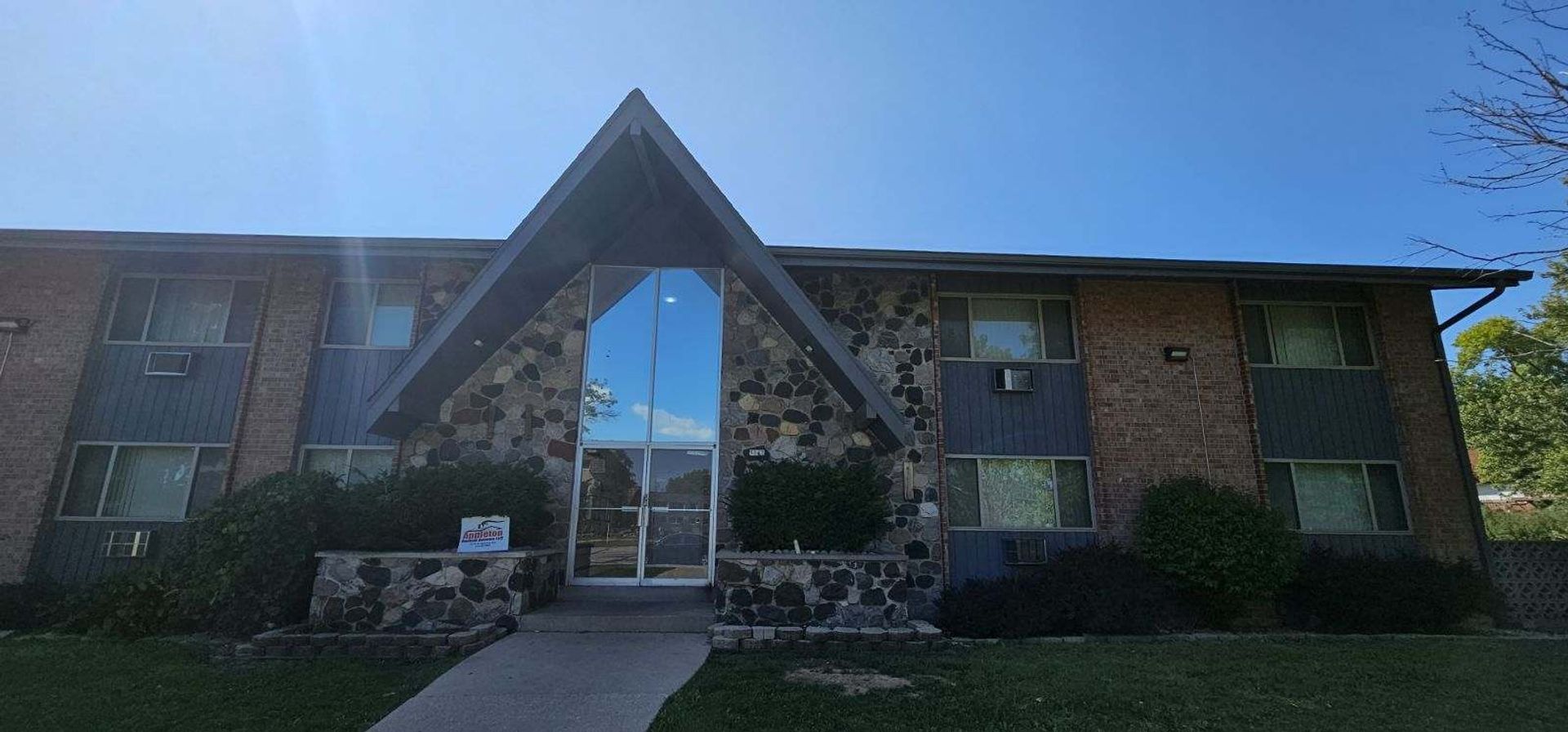 5167 N. Lovers Lane Rd Lovers Lane104, Milwaukee, WI 53225