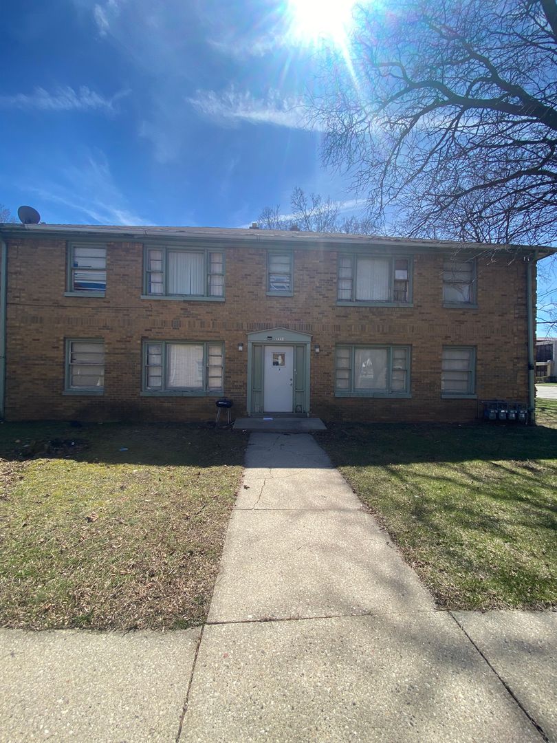 Milwaukee Apartment: 3708 N Sherman Blvd