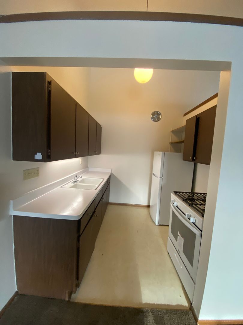 Milwaukee Apartment: 5166-5244 N. Lovers Lane Rd.
