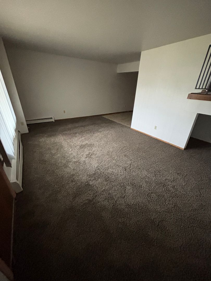 Milwaukee Apartment: 4903-4925 N. 85th St.