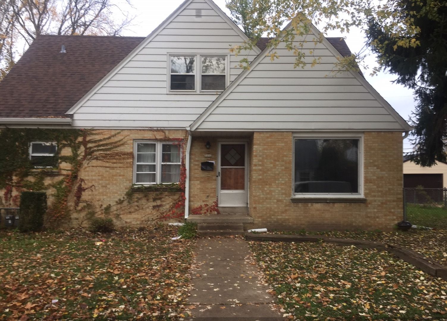 Milwaukee Apartment: 5253 N. 61st St.