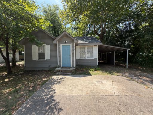616 W. 36th Street | 2 Bedrooms | 1 Full Bathroom *** 1/2 Off First Month's Rent!!! *** – photo 1