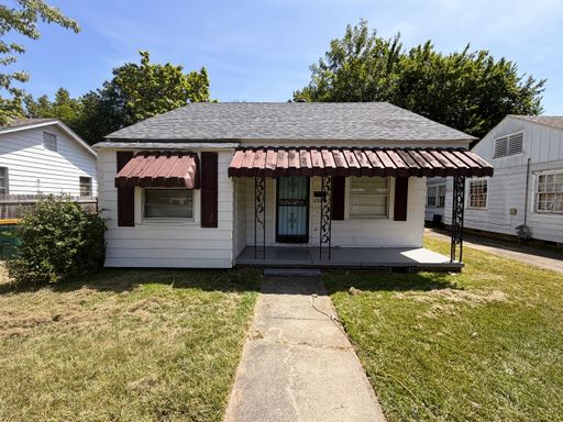 1306 Division Street l 3 Bedrooms l 1 Bathroom ~ 1/2 Off Month's Rent!!! – photo 1