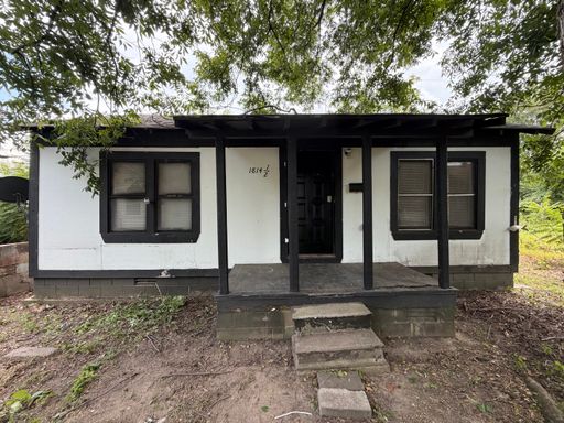1814.5 W. Short 17th Street | 1 Bedroom | 1 Bathroom ~ 1/2 Off First Month's Rent!!! – photo 1